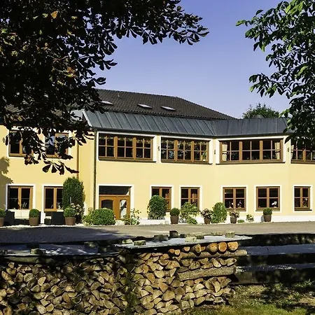 Hallnberg 4*