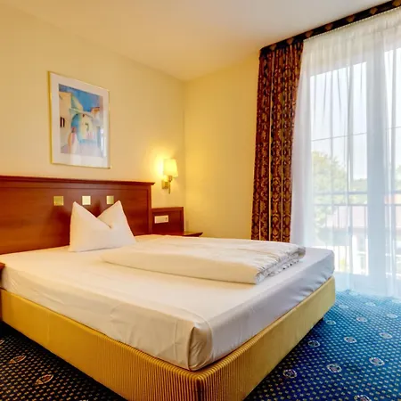 Hallnberg 4* 발퍼트스기르헹