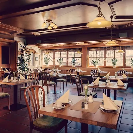 Hallnberg Hotell Walpertskirchen