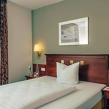Hotel Hallnberg 4*