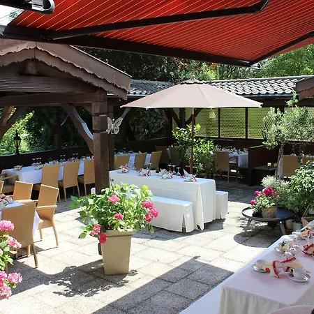 Hallnberg Hotel 4*