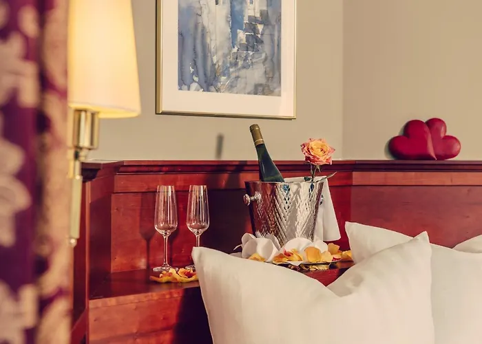 Hotell Hallnberg 4*