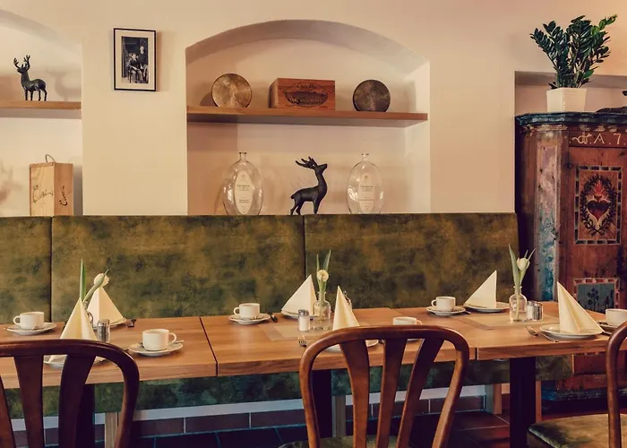 Hotell Hallnberg 4*
