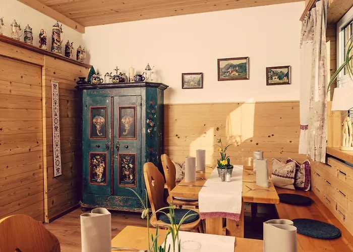 Hallnberg Hotell