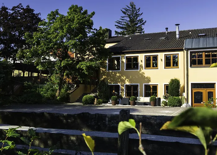 Hallnberg 4*