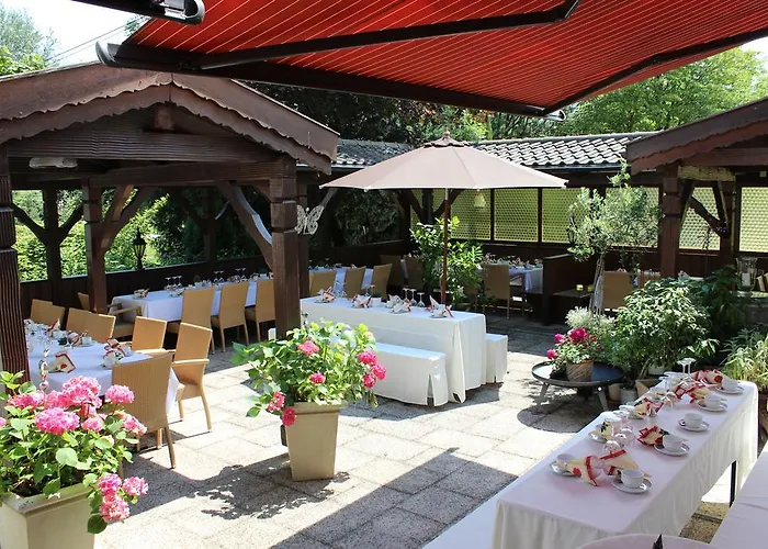 Hallnberg Hotell 4*